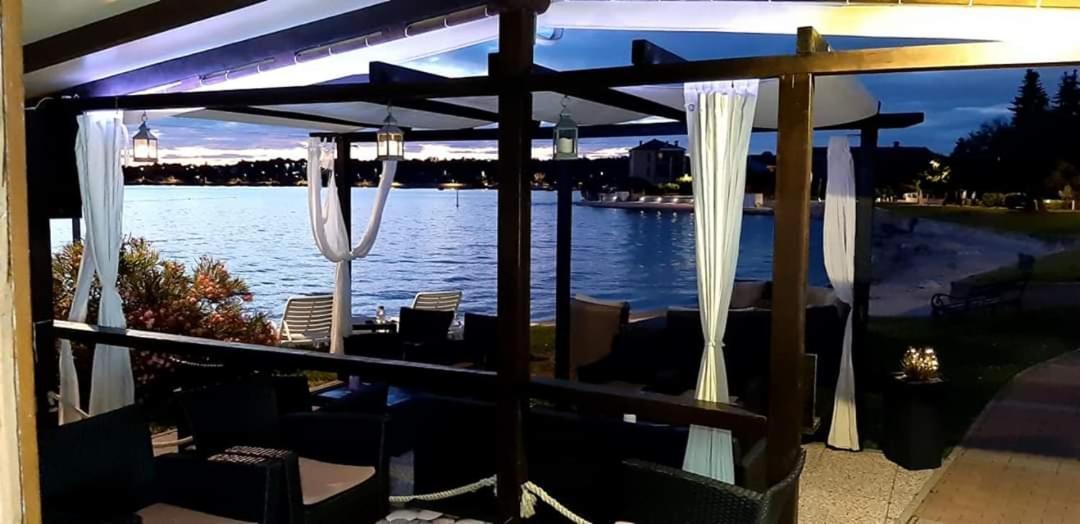 App Palcic K Apartment Новиград Екстериор снимка