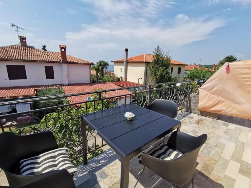 App Palcic K Apartment Новиград Екстериор снимка