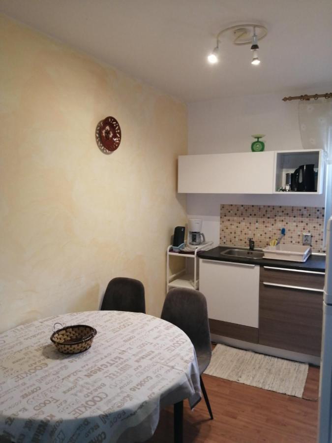 App Palcic K Apartment Новиград Екстериор снимка