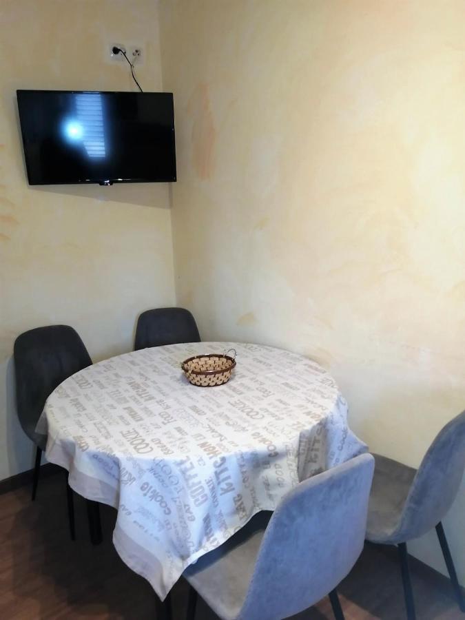 App Palcic K Apartment Новиград Екстериор снимка