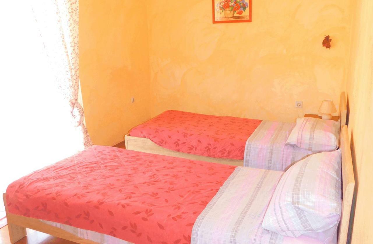 App Palcic K Apartment Новиград Екстериор снимка