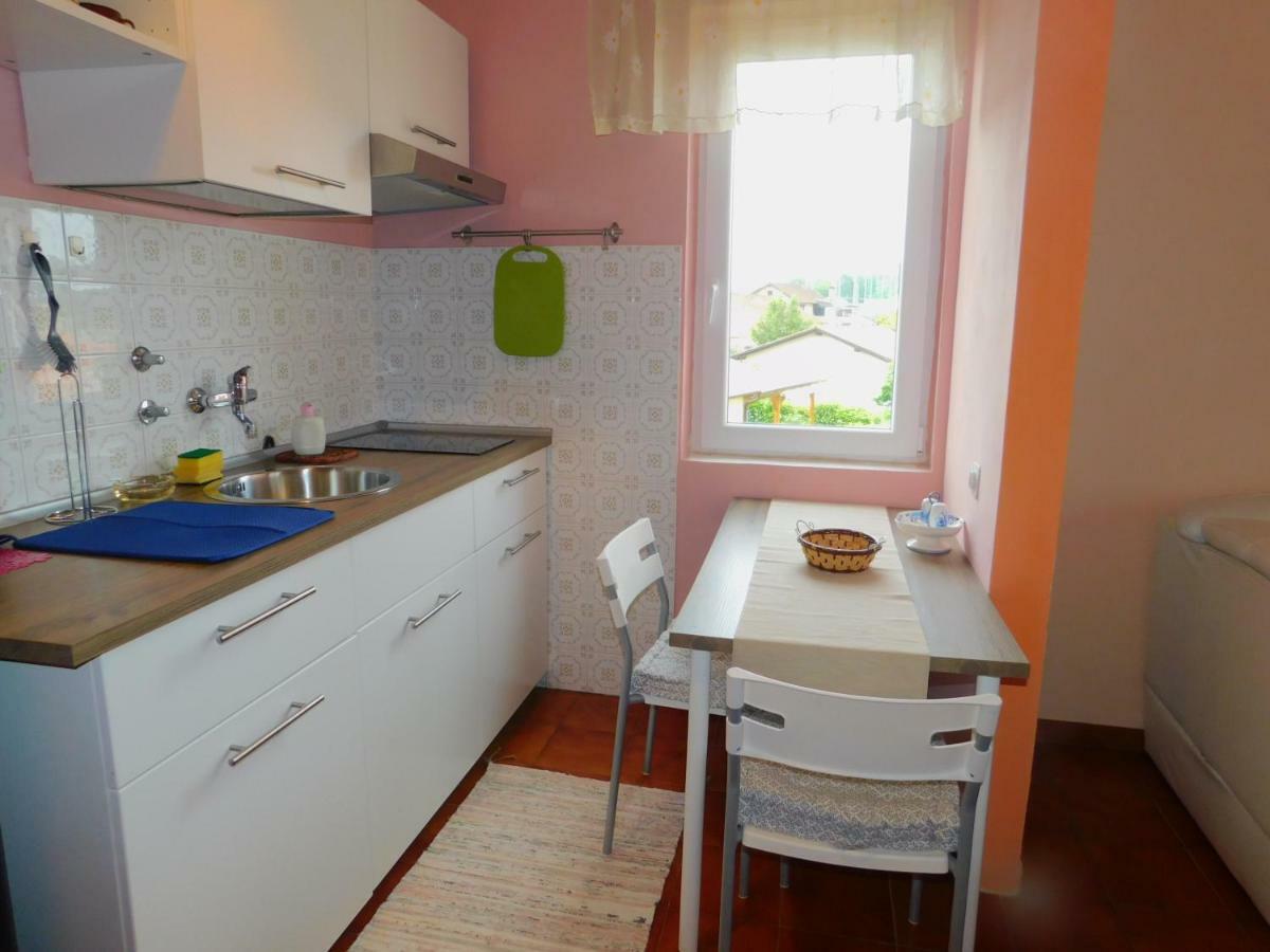 App Palcic K Apartment Новиград Екстериор снимка